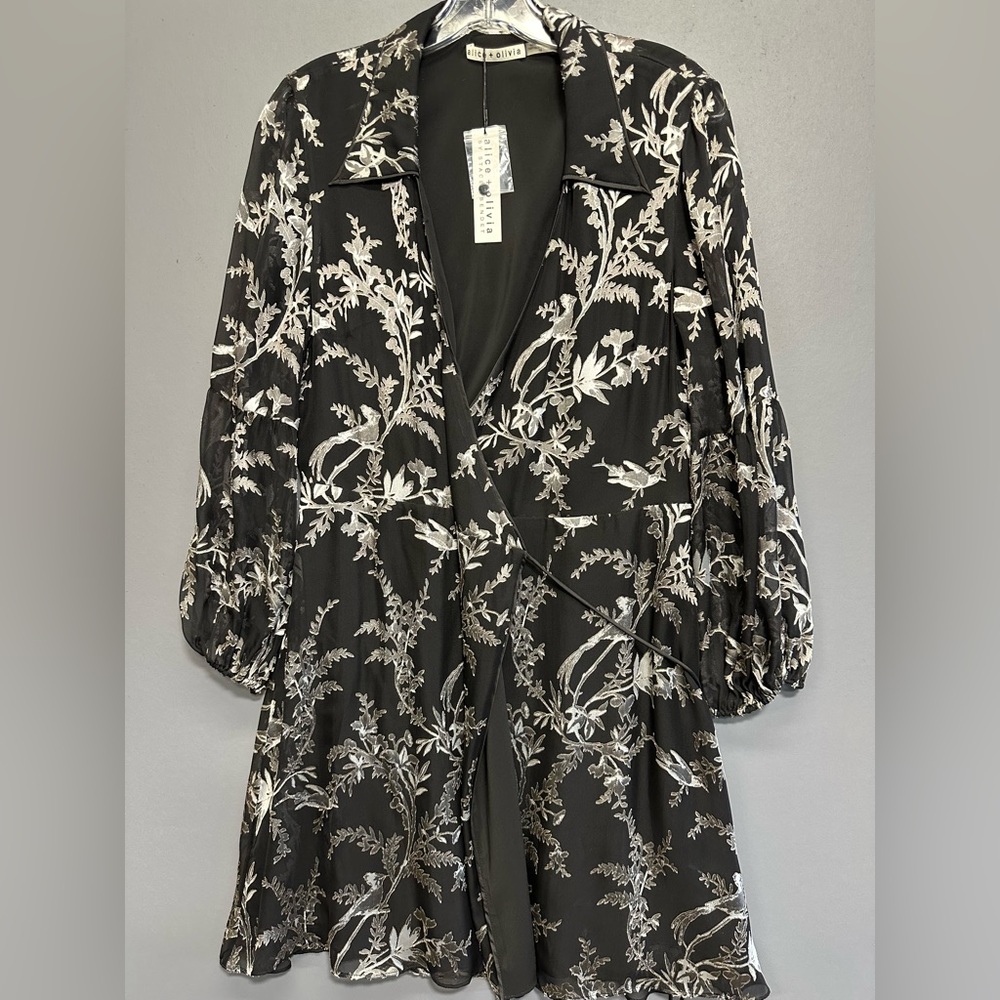 Brand new black and white alice + olivia dress with tags (size 10)